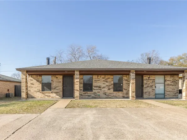 713 San Benito Dr, College Station, TX 77845