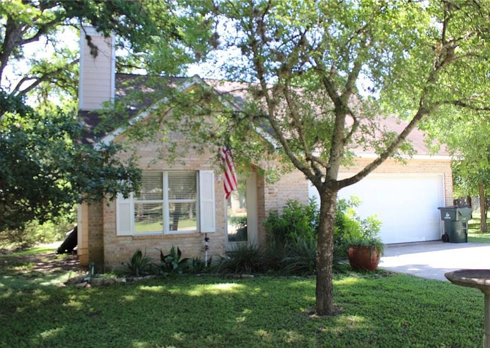 1st image of 25 Country Place Dr