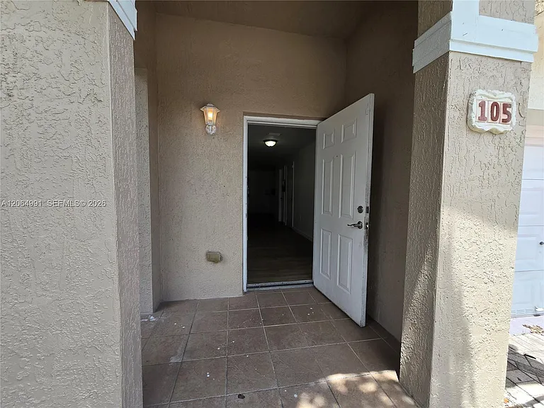 14142 SW 260th St #105 — Photo 2