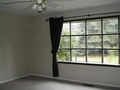 2nd image of 1506 Ash Dr E