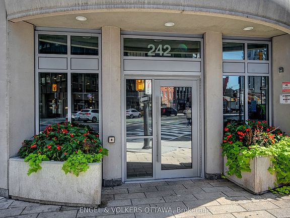 2nd image of 242 Rideau St #1305