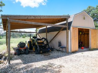 551 Duderstadt Rd, Harper, TX 78631