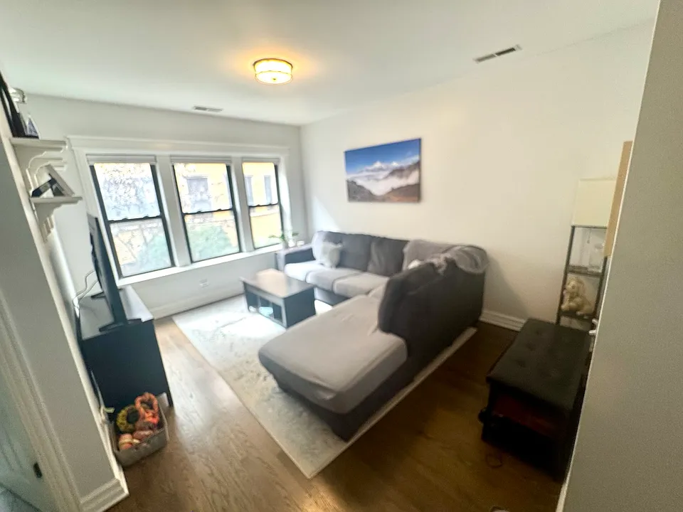 4617 N Paulina St #1A