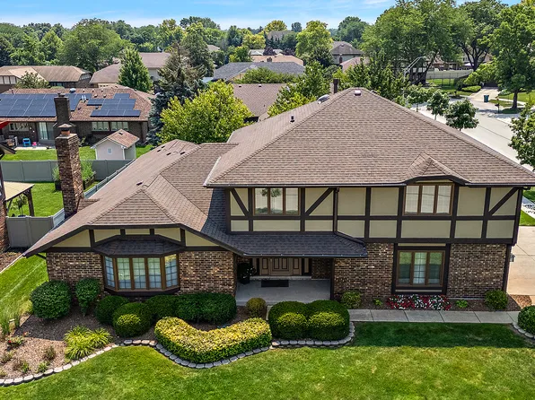 8257 Chertsey Ct, Orland Park, IL 60462