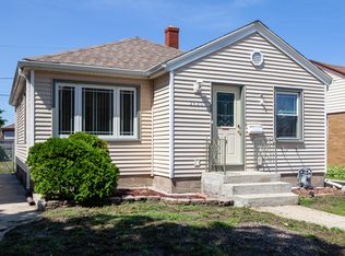 2620 Mitchell St, Racine, WI 53403
