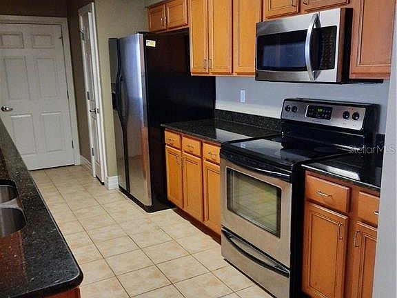 3rd image of 1108 N Franklin St Unit 603