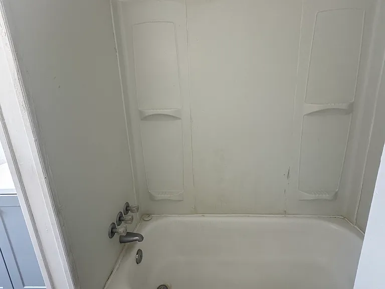 800 Cathedral St #4 — Photo 11