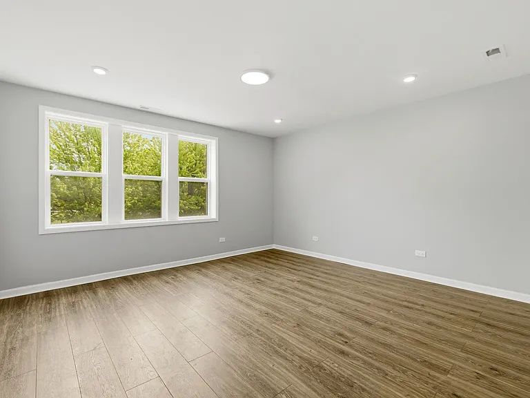 736 N Sawyer Ave #2 — Photo 8