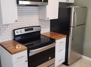 11006 16th Ave SW #1, Seattle, WA 98146