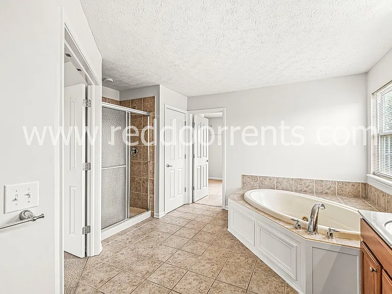 4712 Pebblepointe Pass — Photo 29