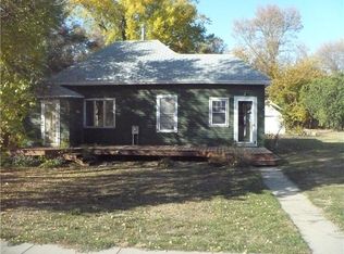 700 5th St, Garretson, SD 57030