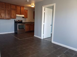 528 N Citrus Ave APT B, Vista, CA 92084