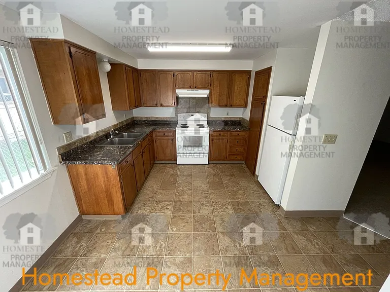 280-286 Evergreen St #291-307 — Photo 3