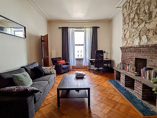 1st image of 10 W 76th St APT 4A