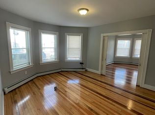 30 Penn St #1, Providence, RI 02909