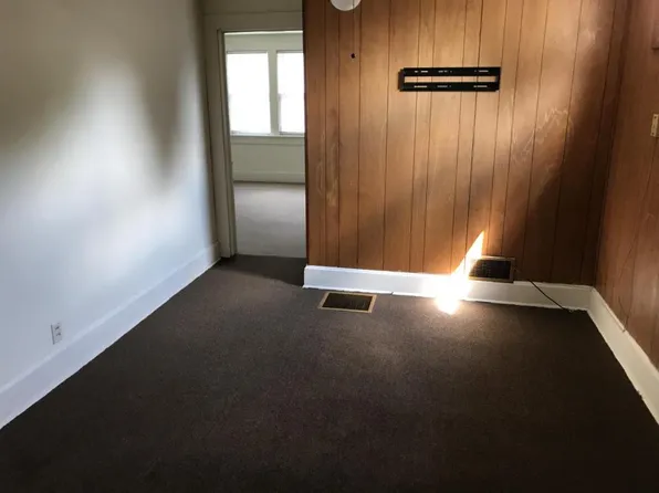 57 S 19th St #2, Terre Haute, IN 47807