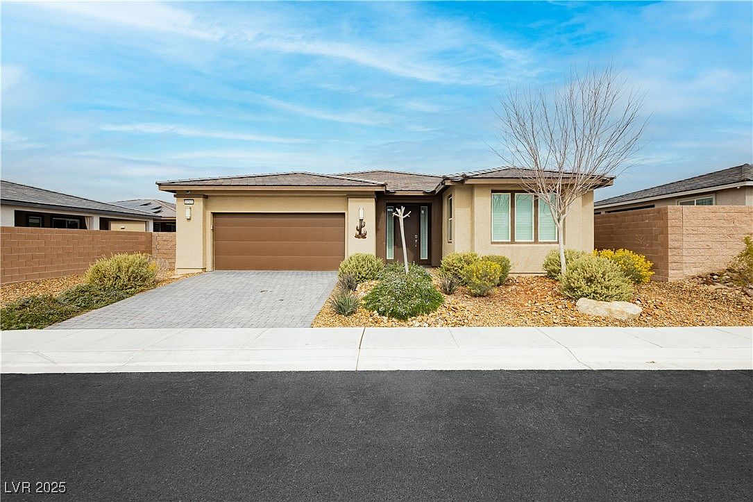 4560 E Cactus Canyon Dr