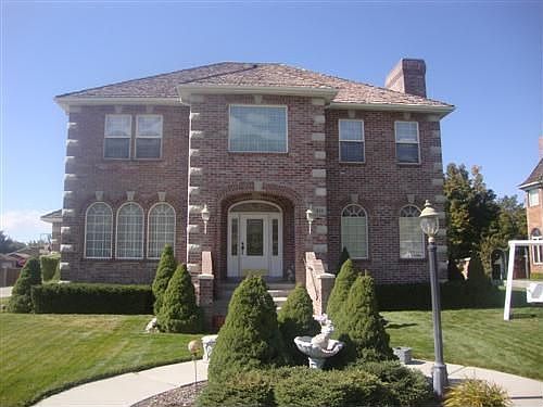 Front view from street