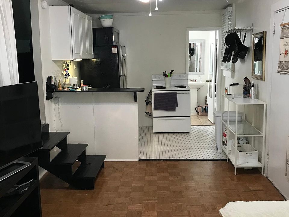 1st image of 1902 W Watrous Ave APT C