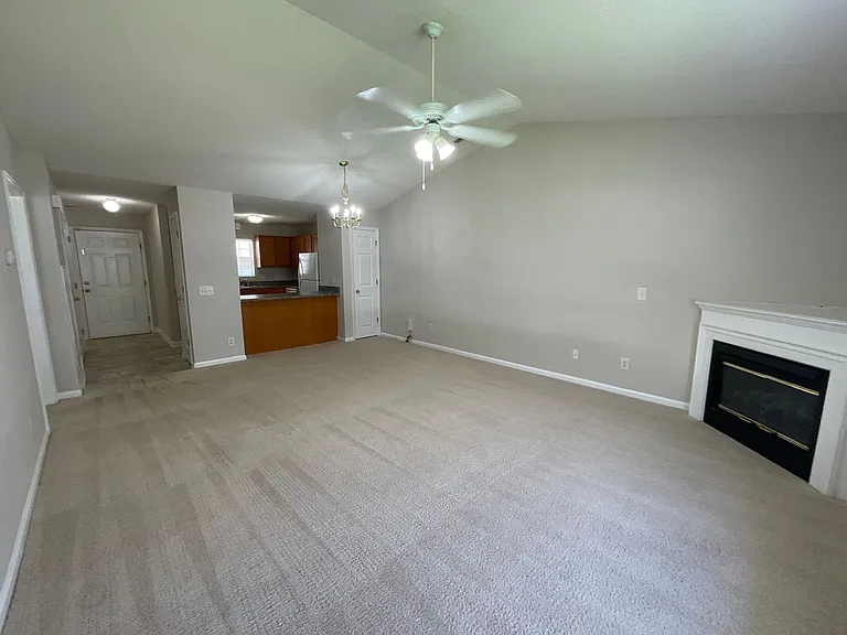 Meridian Park Apartments — Photo 172