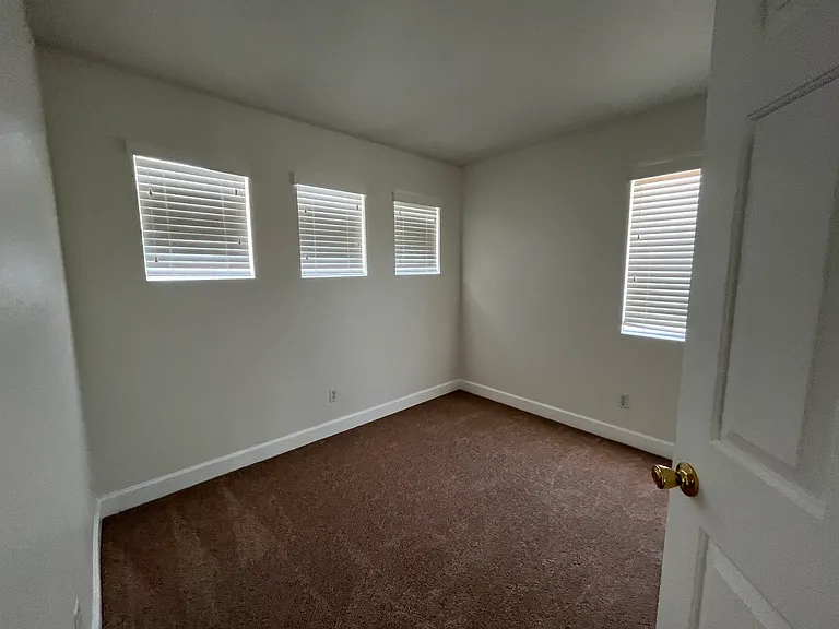 2407 Tottingham Rd — Photo 17