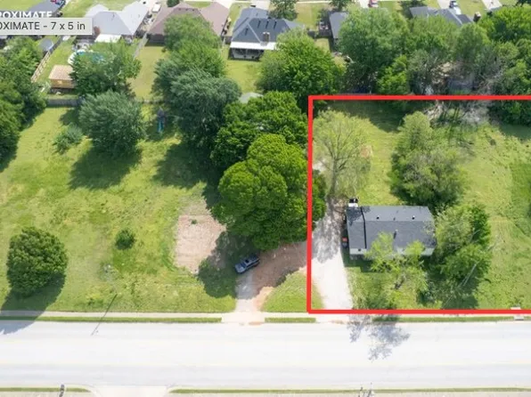 2417 S 48th St, Springdale, AR 72762