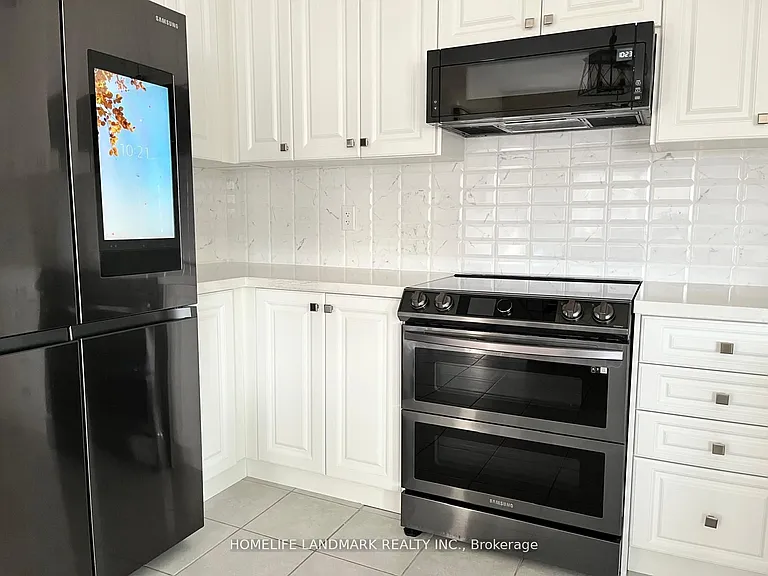 43 Lorne Thomas Pl — Photo 6