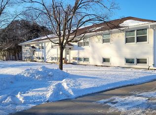 1525 10th St SE #9, Rochester, MN 55904