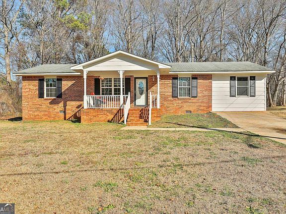 2nd image of 19 Janet Rd