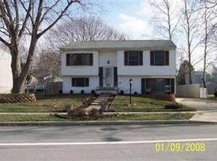 101 S Old Mill Rd, Englewood, OH 45322