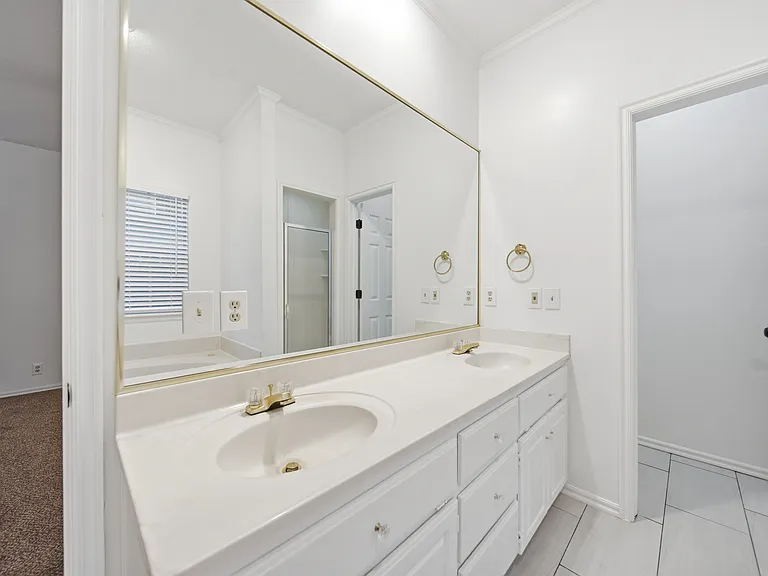 3026 E 89th Pl — Photo 16