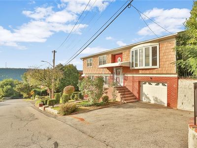 2 Hudson View Dr, Yonkers, NY, 10701