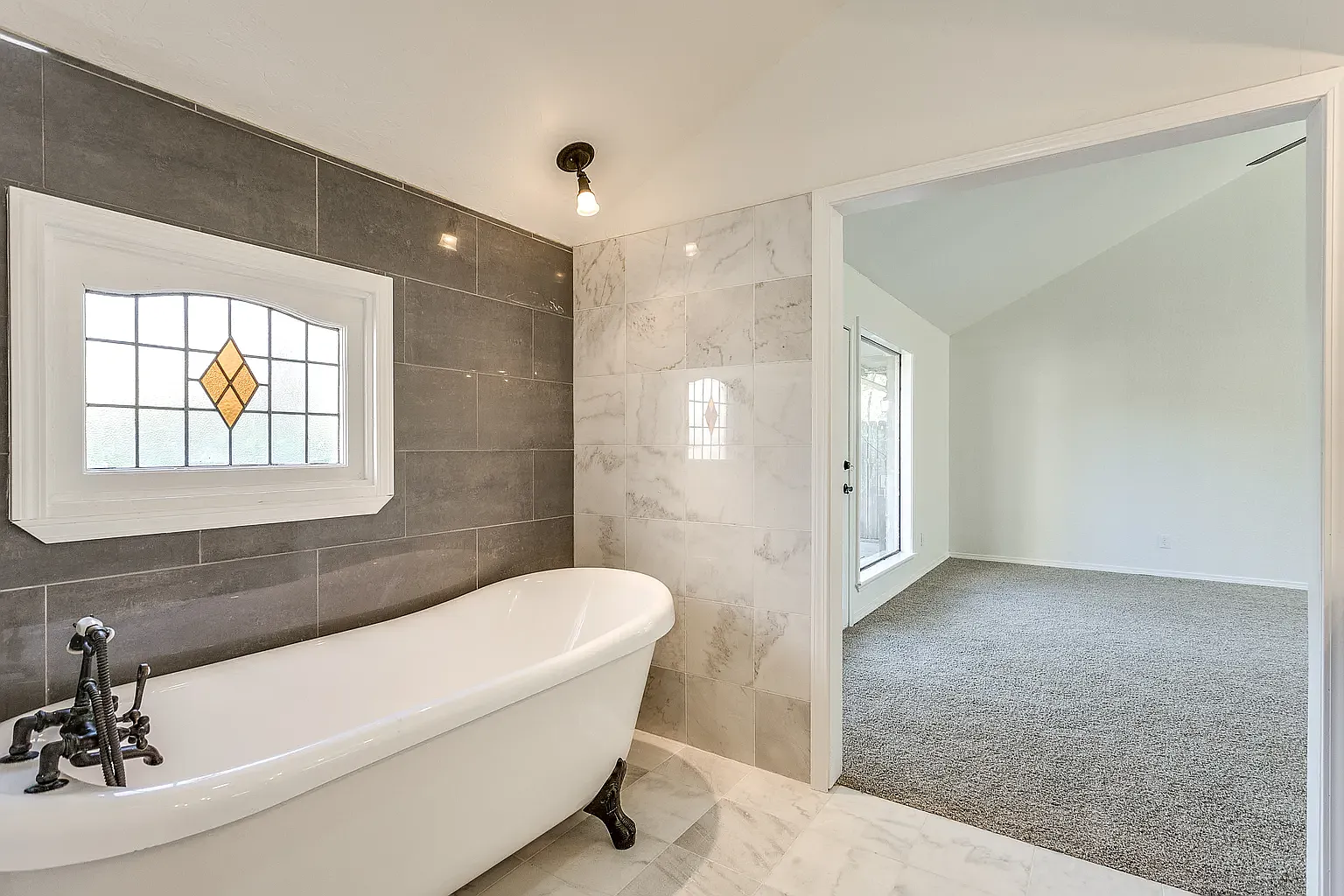3 bed, 2.5 bath, 2833 sqft, $2,495 — Photo 3