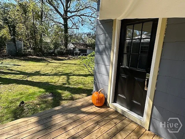 4 bed, 3.0 bath, 2828 sqft, $2,800 — Photo 4