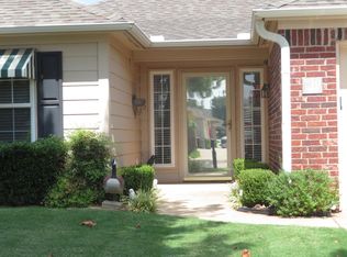 2455 Manchester Dr UNIT 10, Oklahoma City, OK 73120