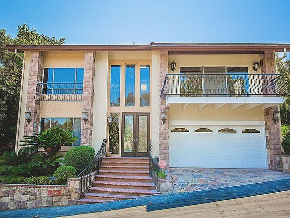 4th image of 3226 Flower Hill Ln