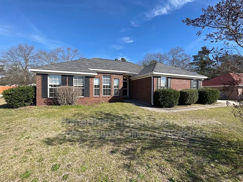 4 bed, 2.0 bath, 1771 sqft, $1,725 — Photo 4