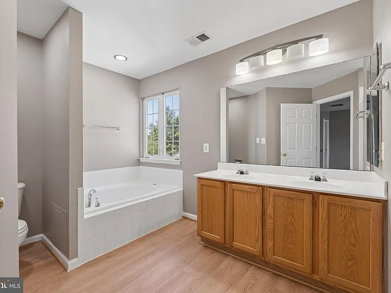 15121 Toccoa Ct — Photo 24