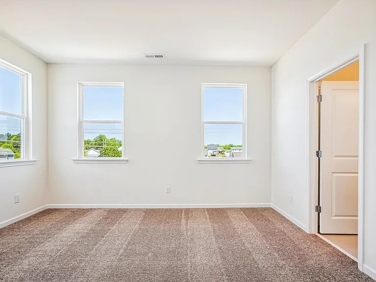 847 Parc Townes Dr #B — Photo 9