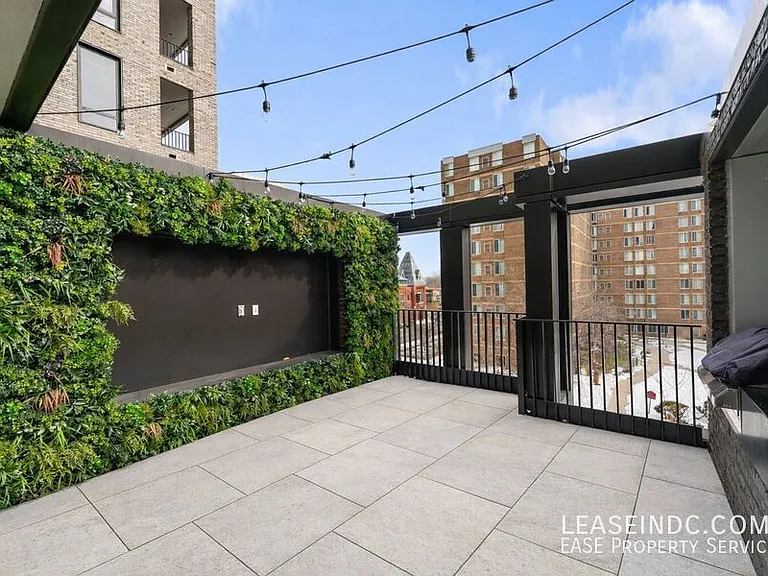 1332 8th St NW — Photo 33