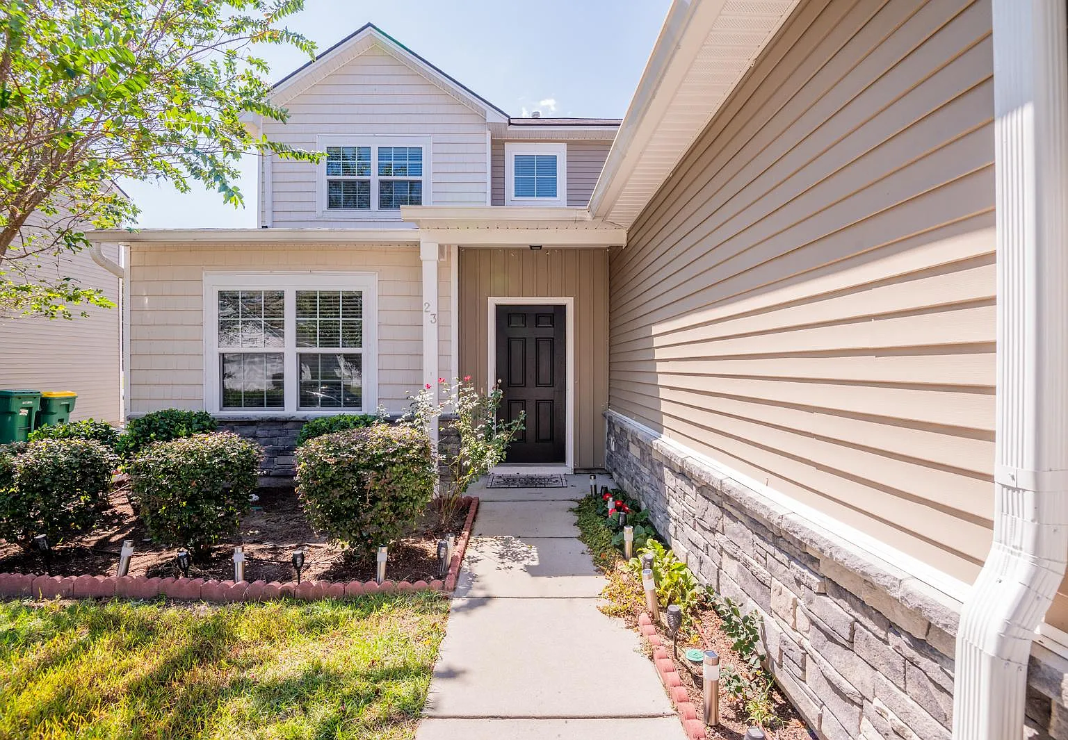 23 Burley Ln — Photo 2