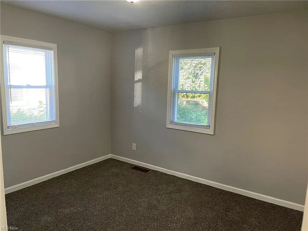 3 bed, 1336 sqft, $1,300 — Photo 4