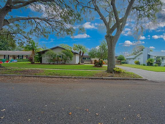 3rd image of 638 Saint Dunstan Way