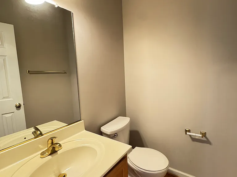 205 Laurens Way — Photo 30
