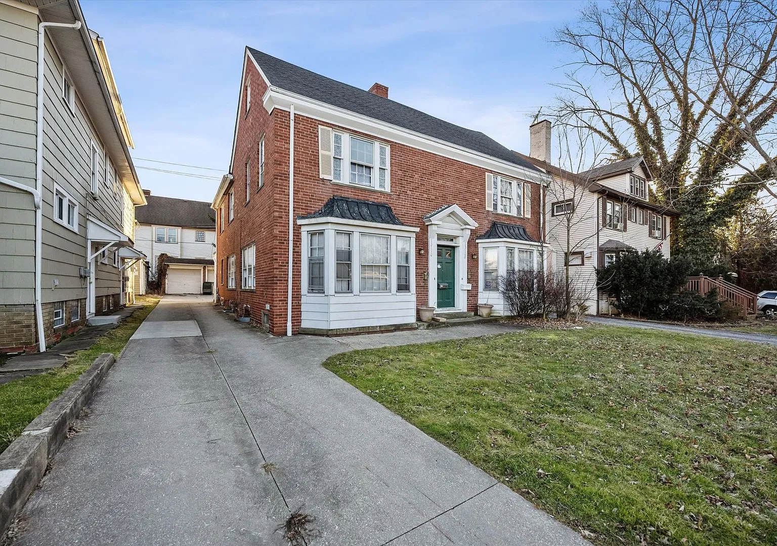 13108 Cedar Rd Cleveland Heights Oh 44118 — Photo 2