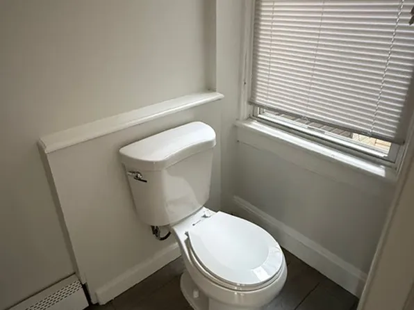 128 Wilkinson Ave #1, Jersey City, NJ 07305