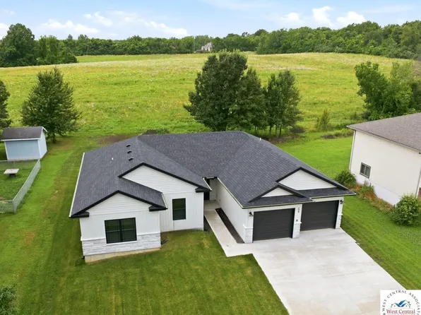204 Sellman St, Warrensburg, MO 64093