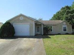 3022 Salton St, Holiday, FL 34691