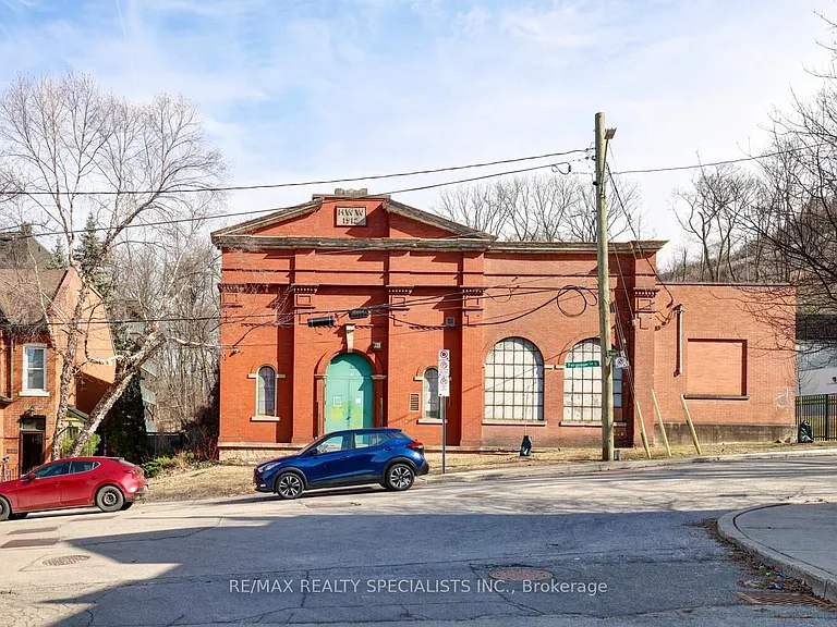 17 Foster St — Photo 25