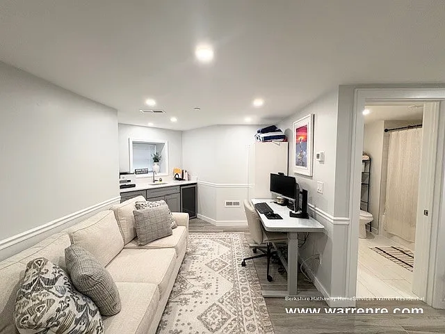 242R Broadway #1 — Photo 19